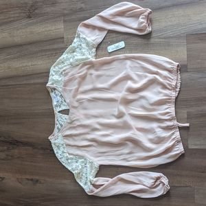 Charming Charlie blouse med